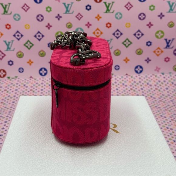 💖🔥 Rare Dior Beauty Mini Bag – Glow Up Edition 🔥💖 - Picture 9 of 10